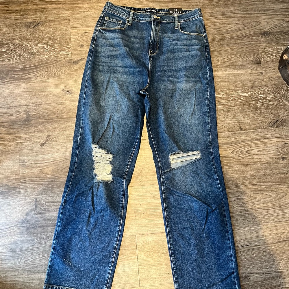 Fashion nova boyfriend jeans